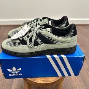 Adidas Women's Handball Spezial ST Shoes in Green and Black, JA2775, Size 10.5